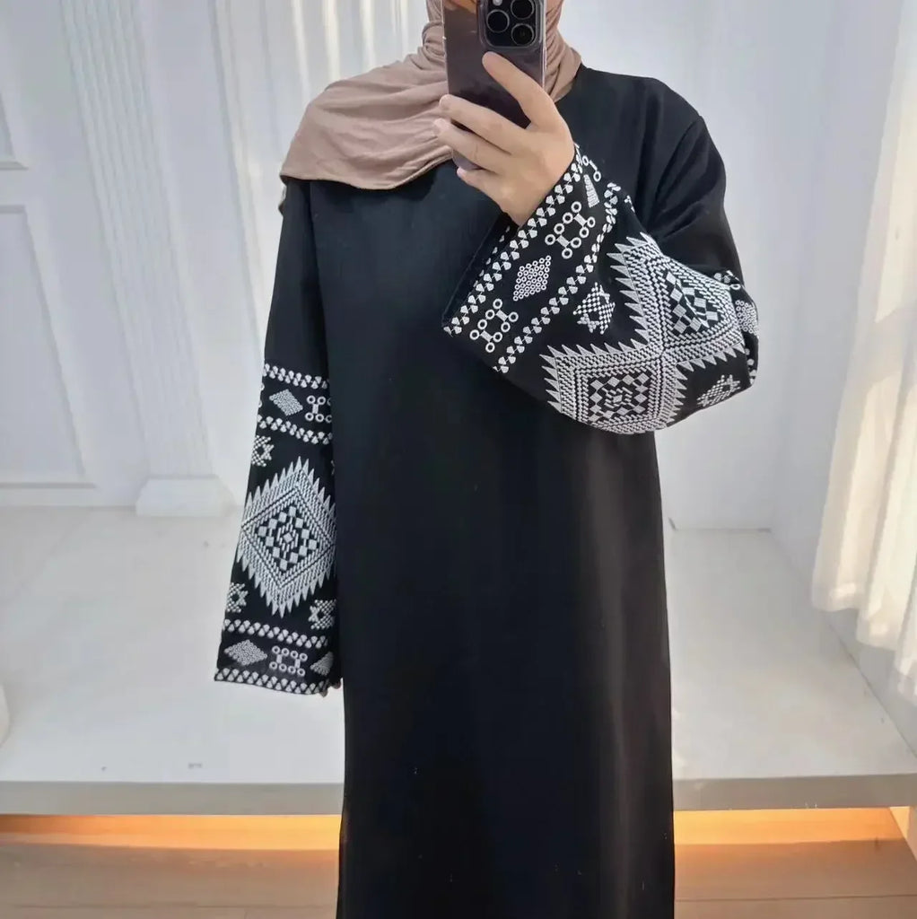 Embroidery Cuff Closed Abaya Dress Muslim Abayas for Women Dubai Luxury Turkey African Dresses Islmaic Clothes Hijab Robe Kaftan
